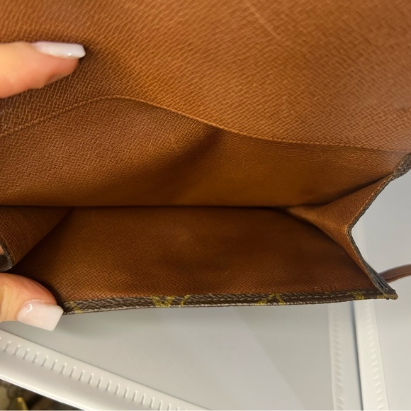 VINTAGE LOUIS VUITTON LV BROWN MONOGRAM ENVELOPE WALLET - Picture 9 of 9